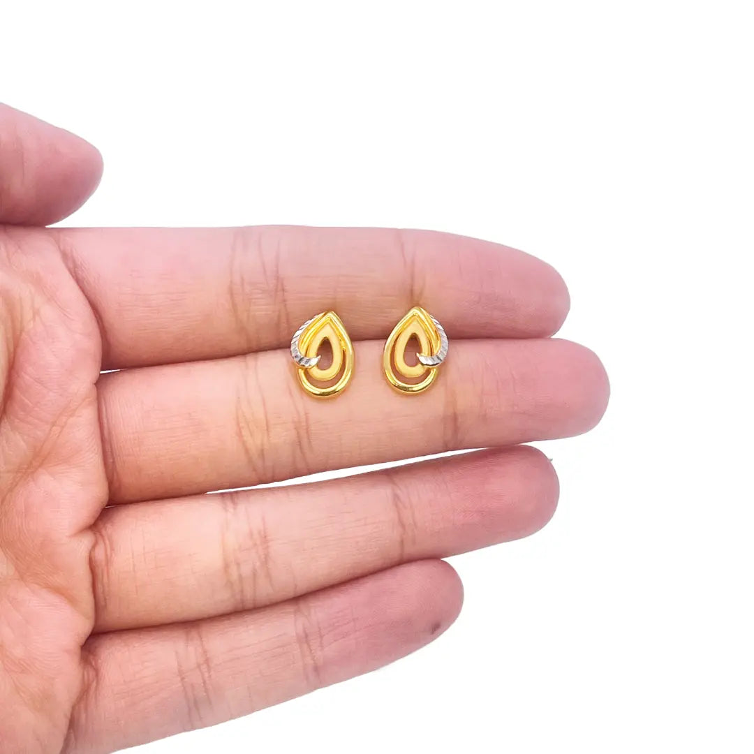22ct Yellow Gold Leaf Design Stud Earrings  Gold earring
