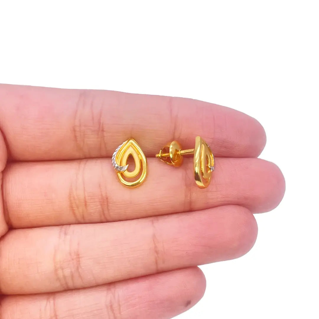 22ct Yellow Gold Leaf Design Stud Earrings  Gold earring
