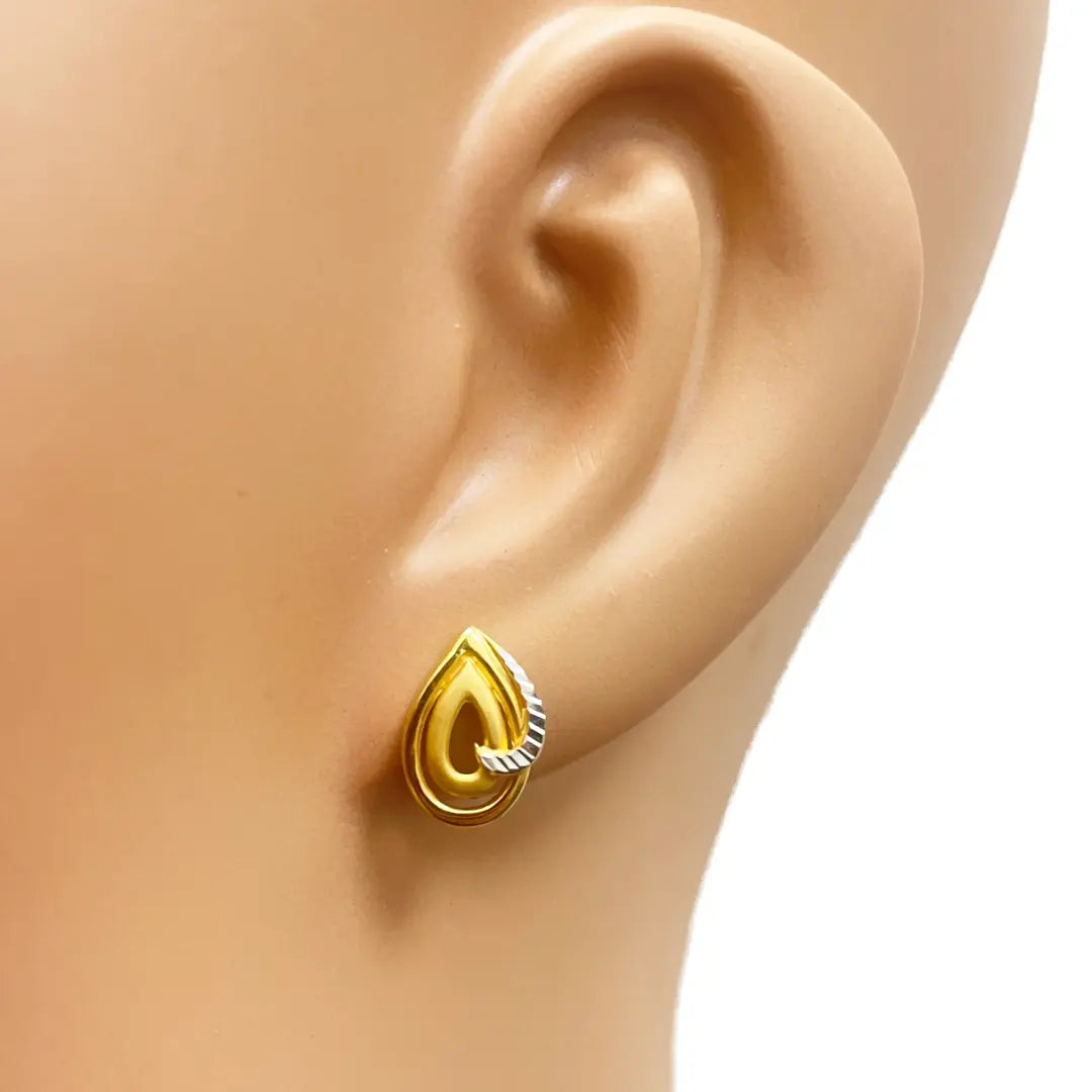 22ct Yellow Gold Leaf Design Stud Earrings  Gold earring