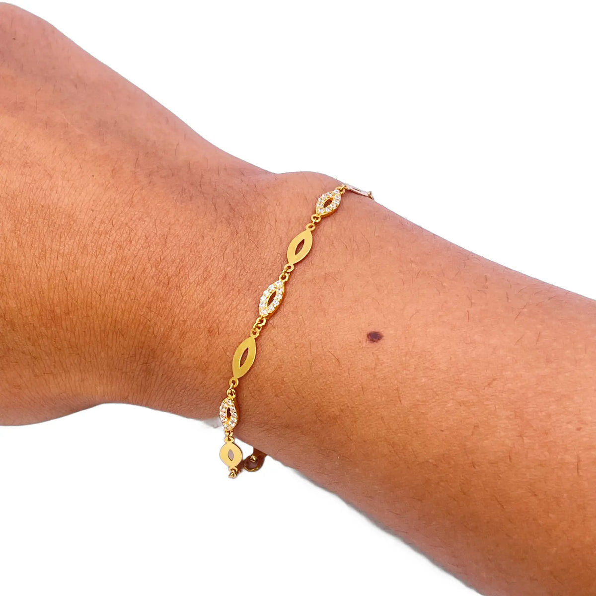 22ct Yellow Gold Lightweight High Polished Bracelet 7'' inches 