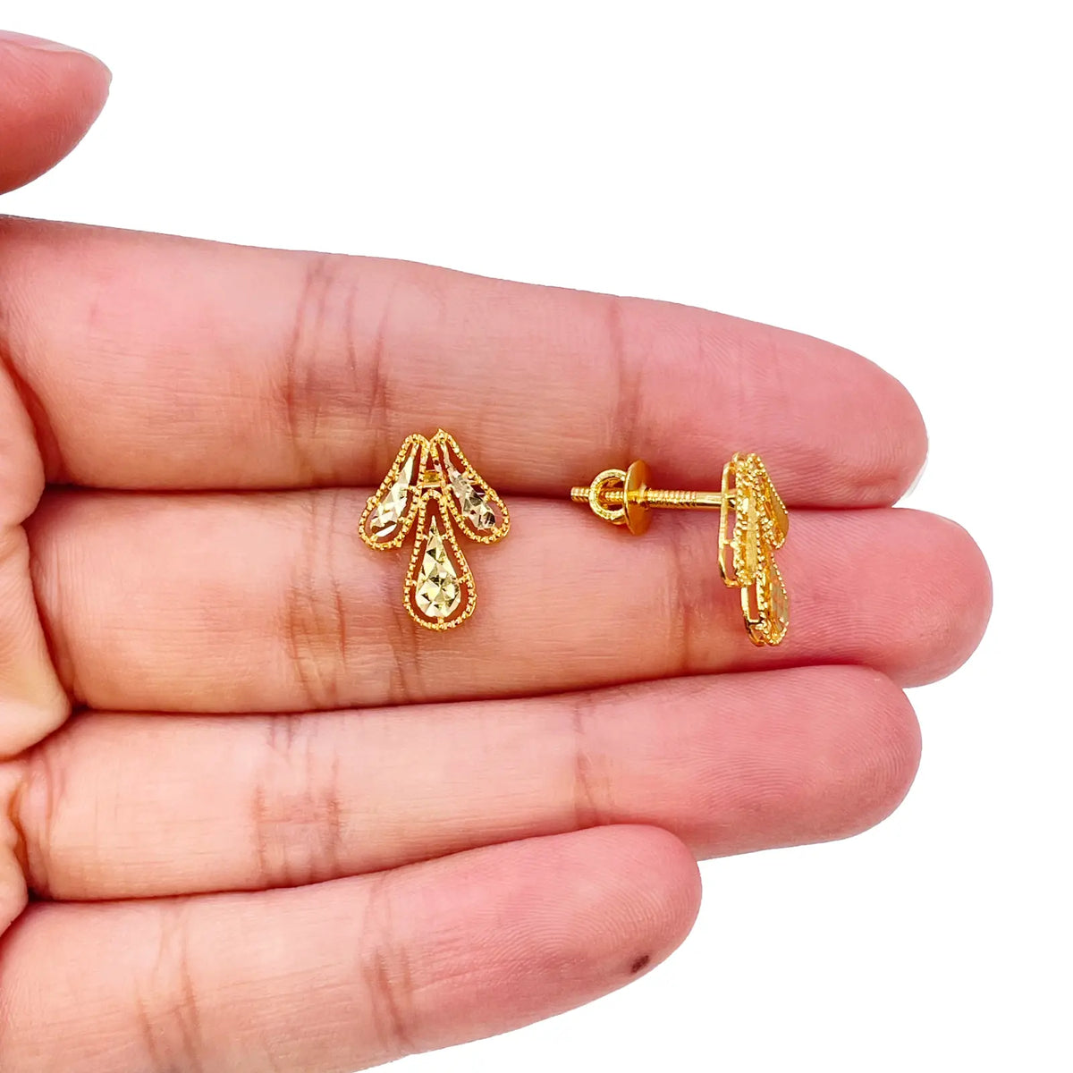 22ct Yellow Gold Milgrain Diamond-Cut Graduated Necklace & Earring Set  Gold Necklace