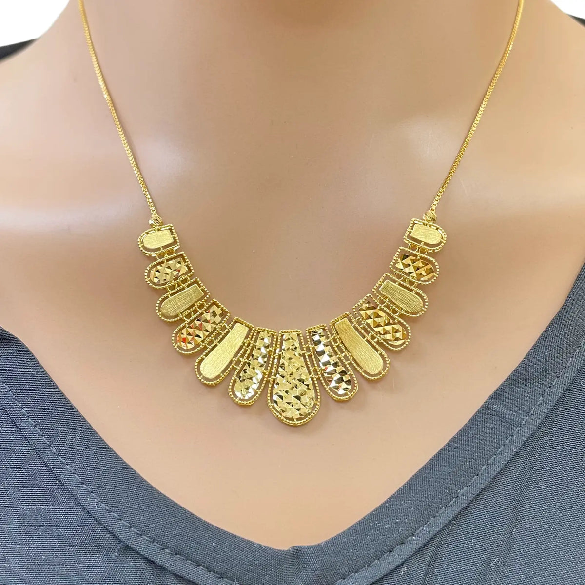 22ct Yellow Gold Milgrain Diamond-Cut Graduated Necklace & Earring Set  Gold Necklace