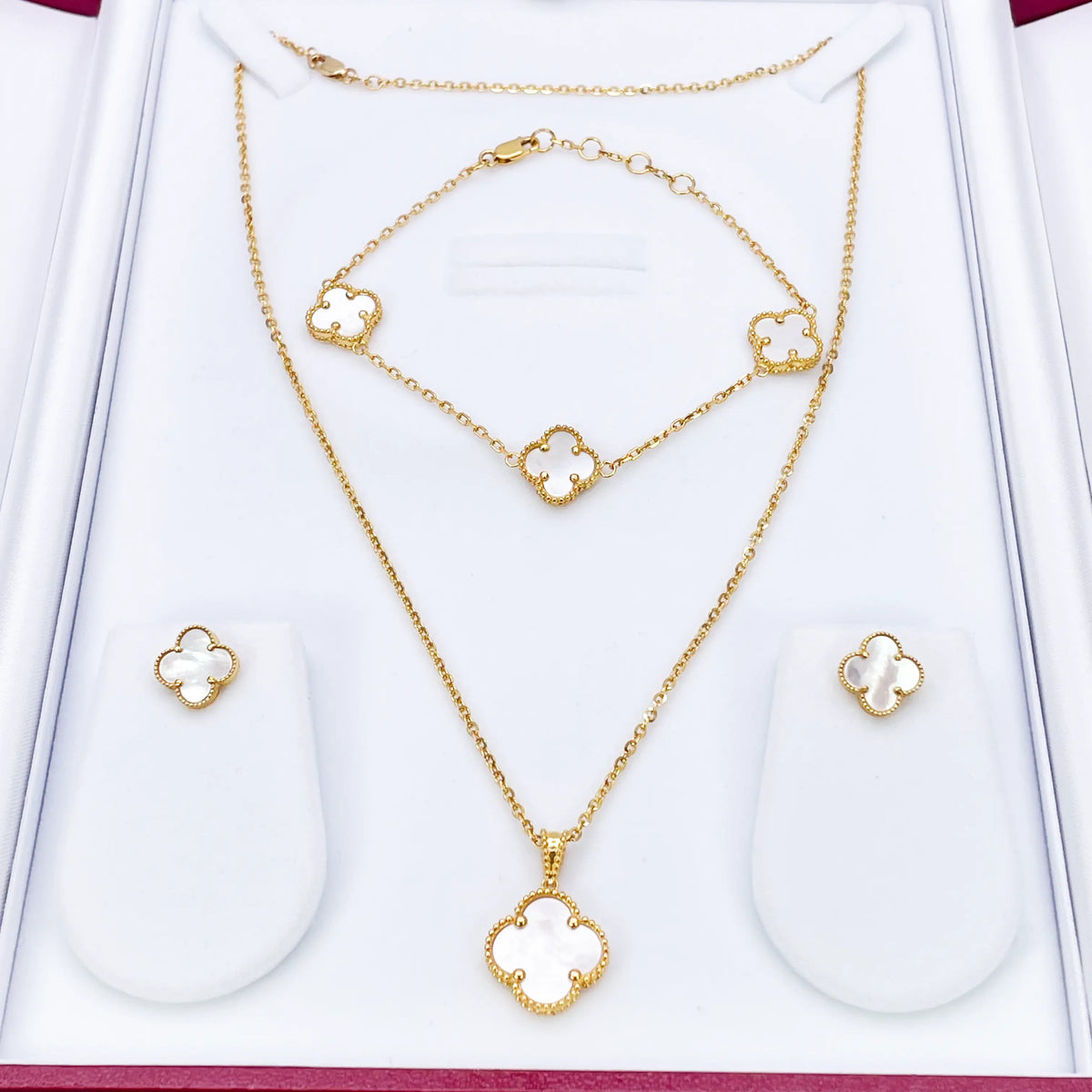 22ct Yellow Gold Mother Of Pearl Clover Necklace, Bracelet & Matching Earrings Set  Diamond Bracelets