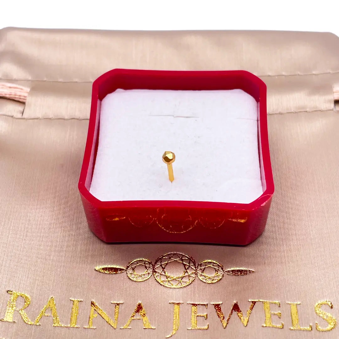 22ct Yellow Gold Plain Gold Diamond Cut design Nose Stud 2.8 MM 