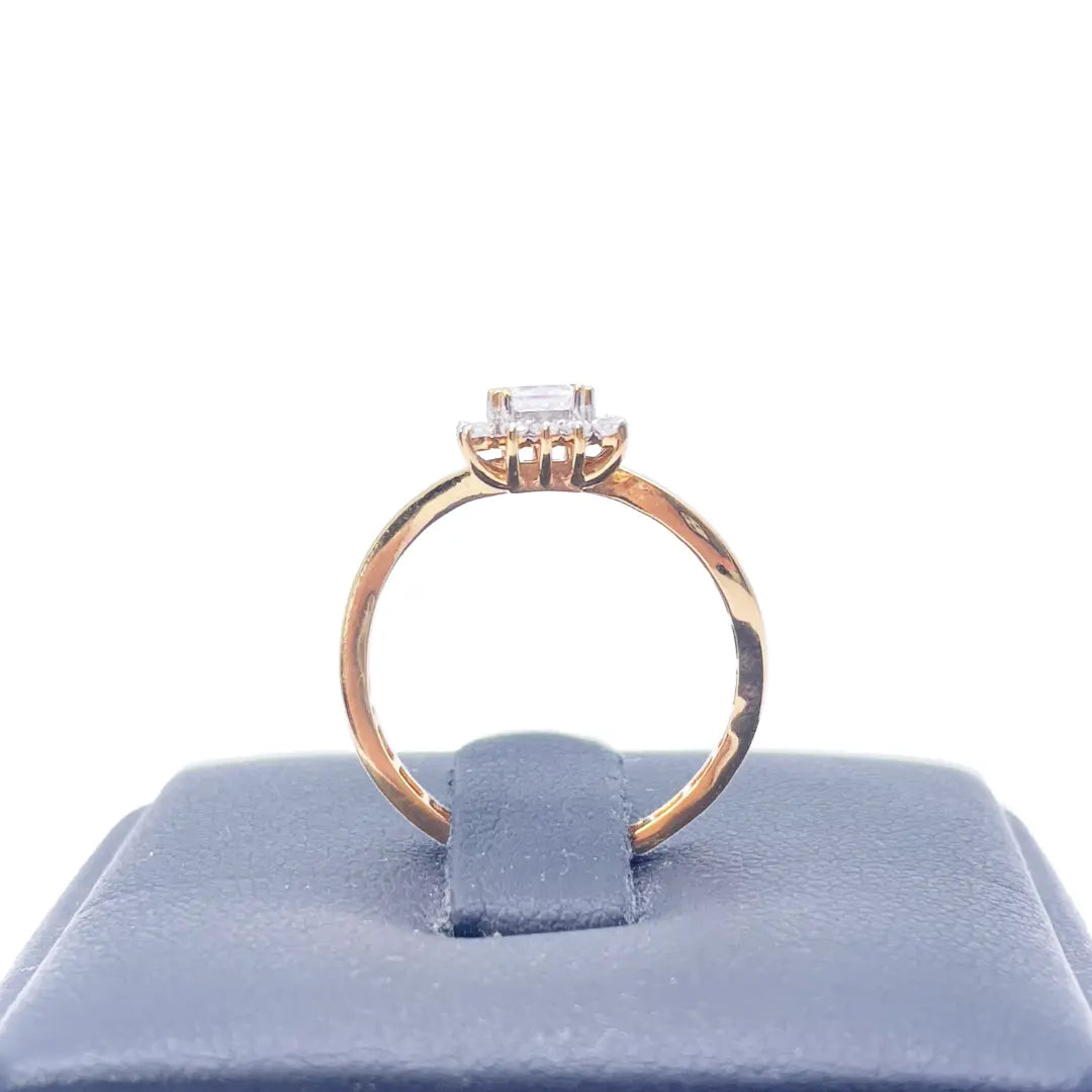 22ct Yellow Gold Princess-Cut Cubic Zirconia Halo Wavy Band Ring 10.7mm Width 