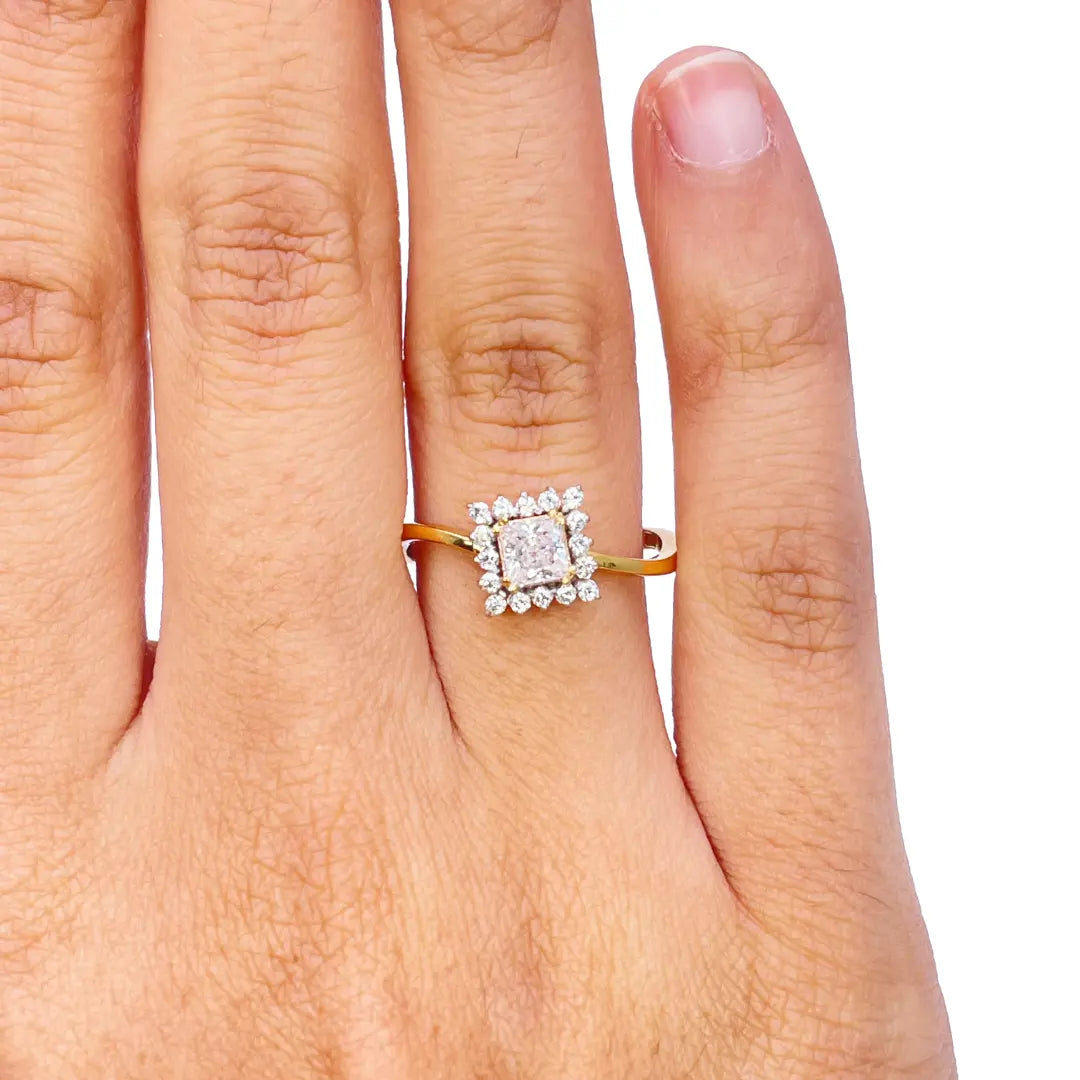 22ct Yellow Gold Princess-Cut Cubic Zirconia Halo Wavy Band Ring 10.7mm Width 