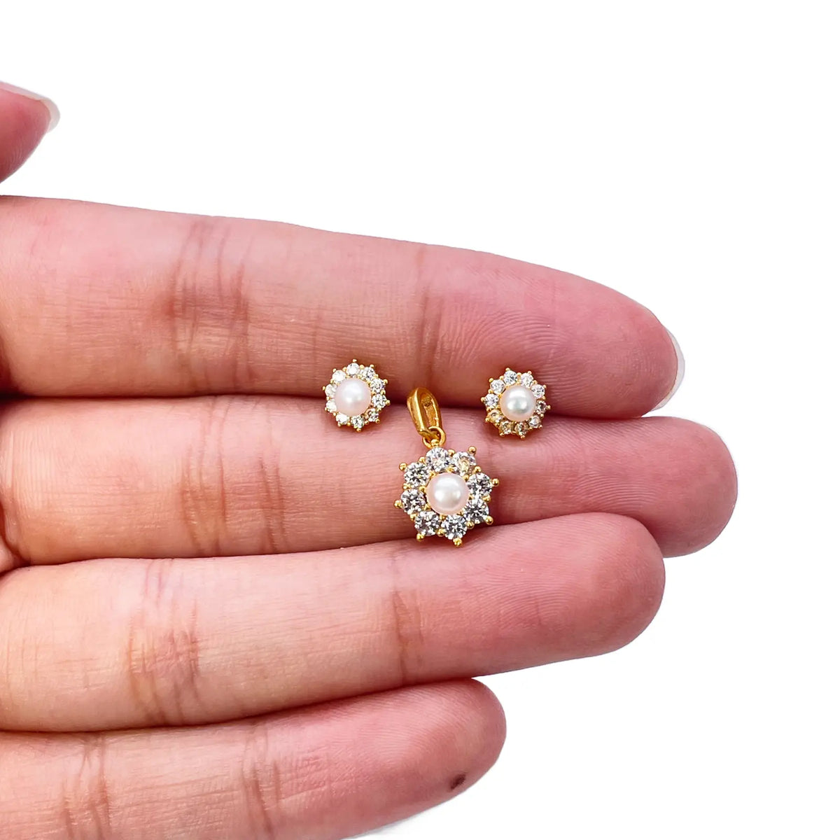 22ct Yellow Gold Round Freshwater Pearl Halo Pendant and Round Earrings Set 