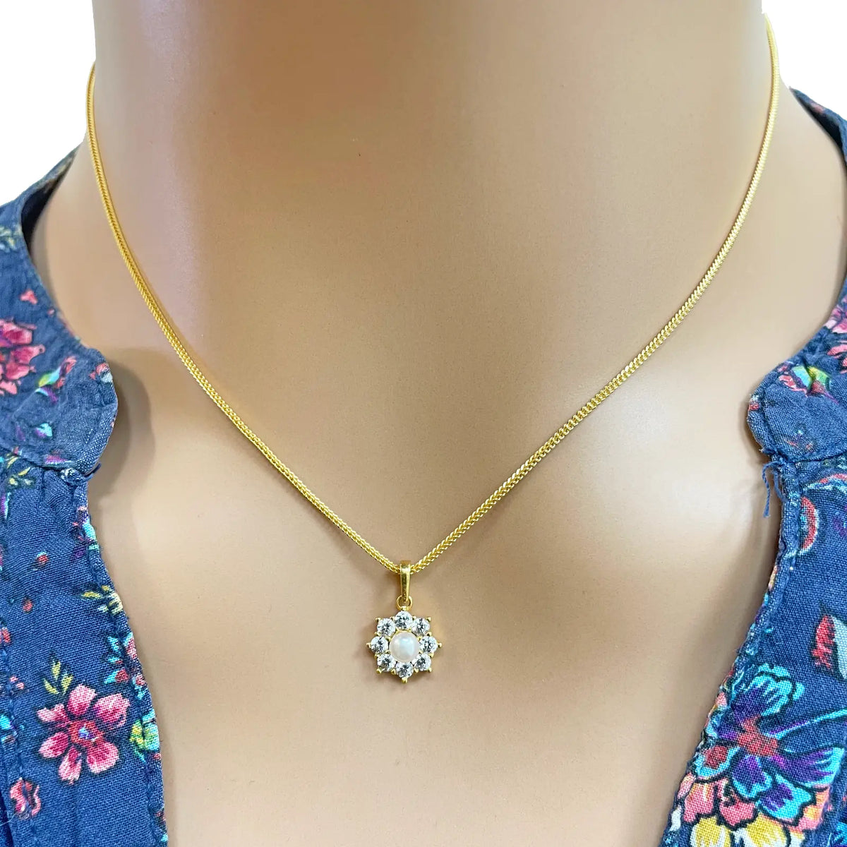 22ct Yellow Gold Round Freshwater Pearl Halo Pendant and Round Earrings Set 
