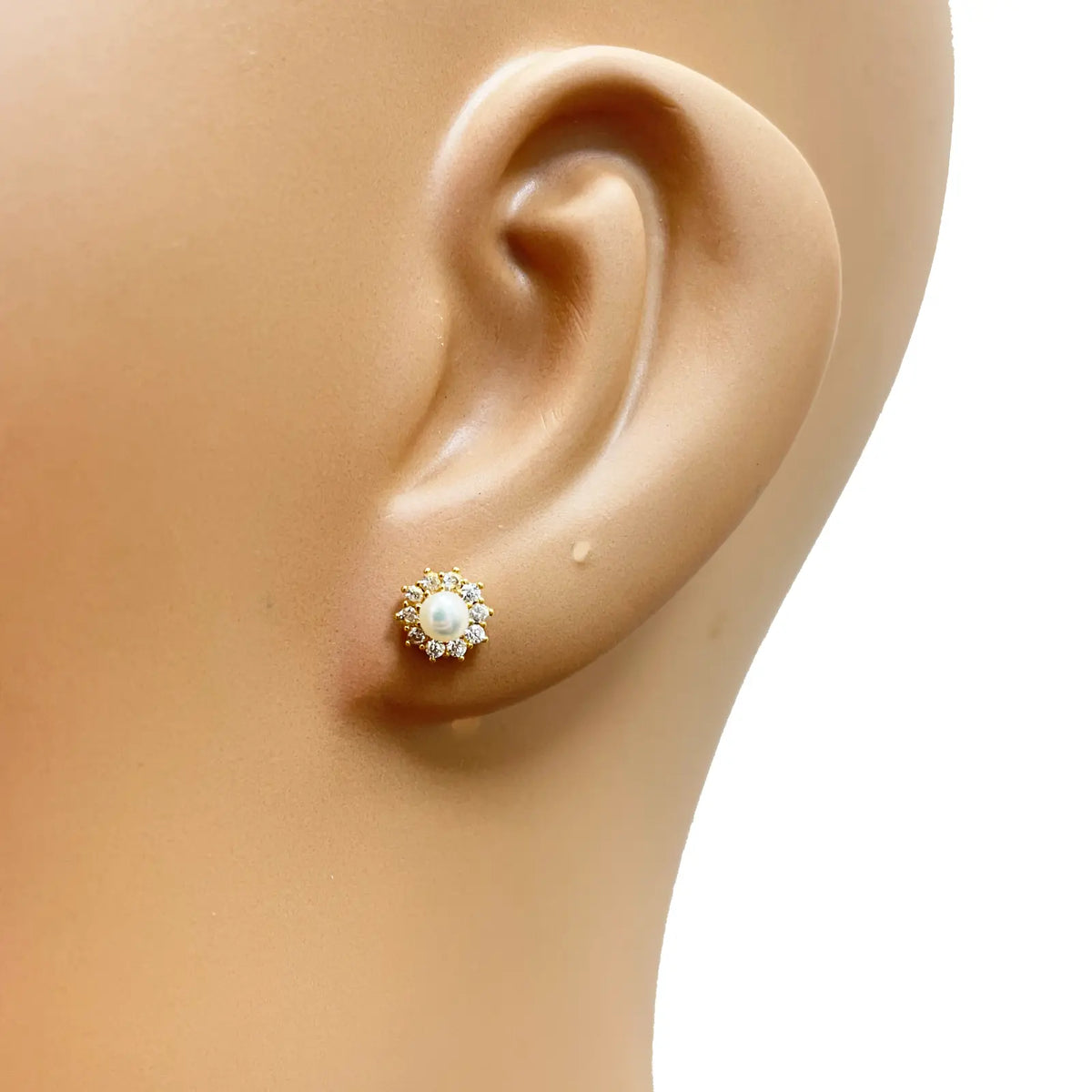 22ct Yellow Gold Round Freshwater Pearl Halo Pendant and Round Earrings Set 