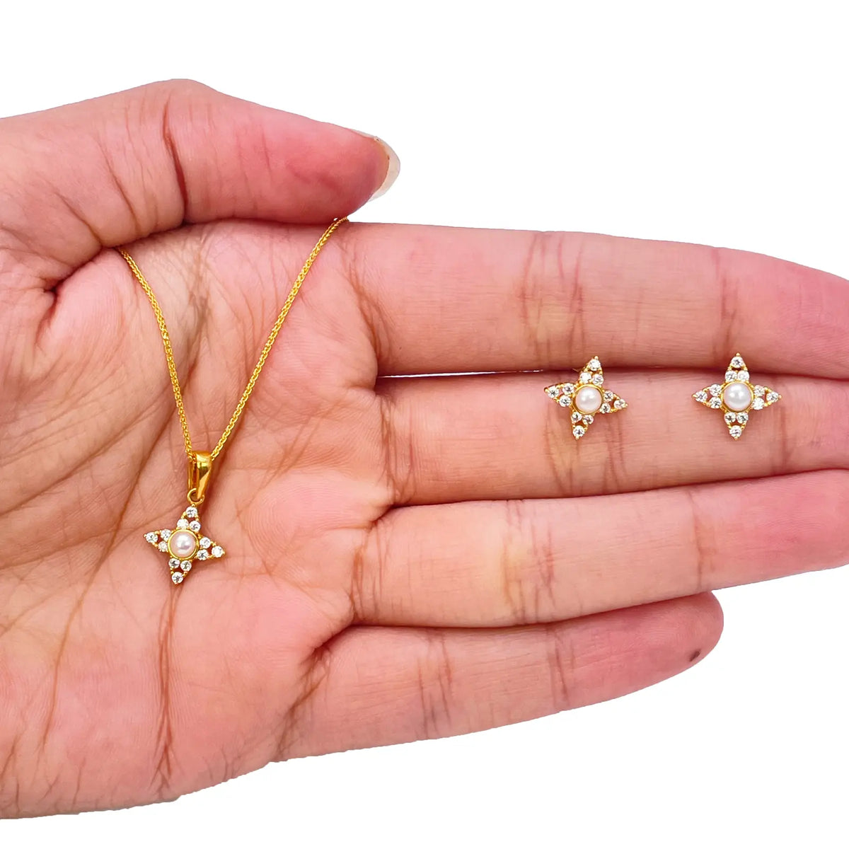 22ct Yellow Gold Round Freshwater Pearl Star Pendant and Star Earrings Set 