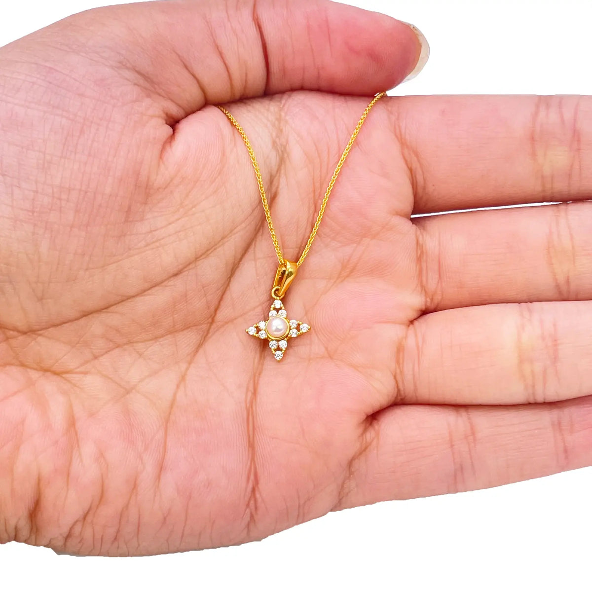 22ct Yellow Gold Round Freshwater Pearl Star Pendant and Star Earrings Set 