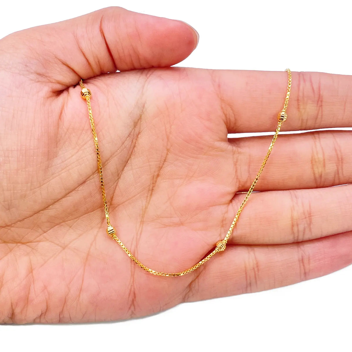 22ct Yellow Gold Shiny Diamond Cut Ball Eight Beaded Necklace Chain 18.5 Inches 