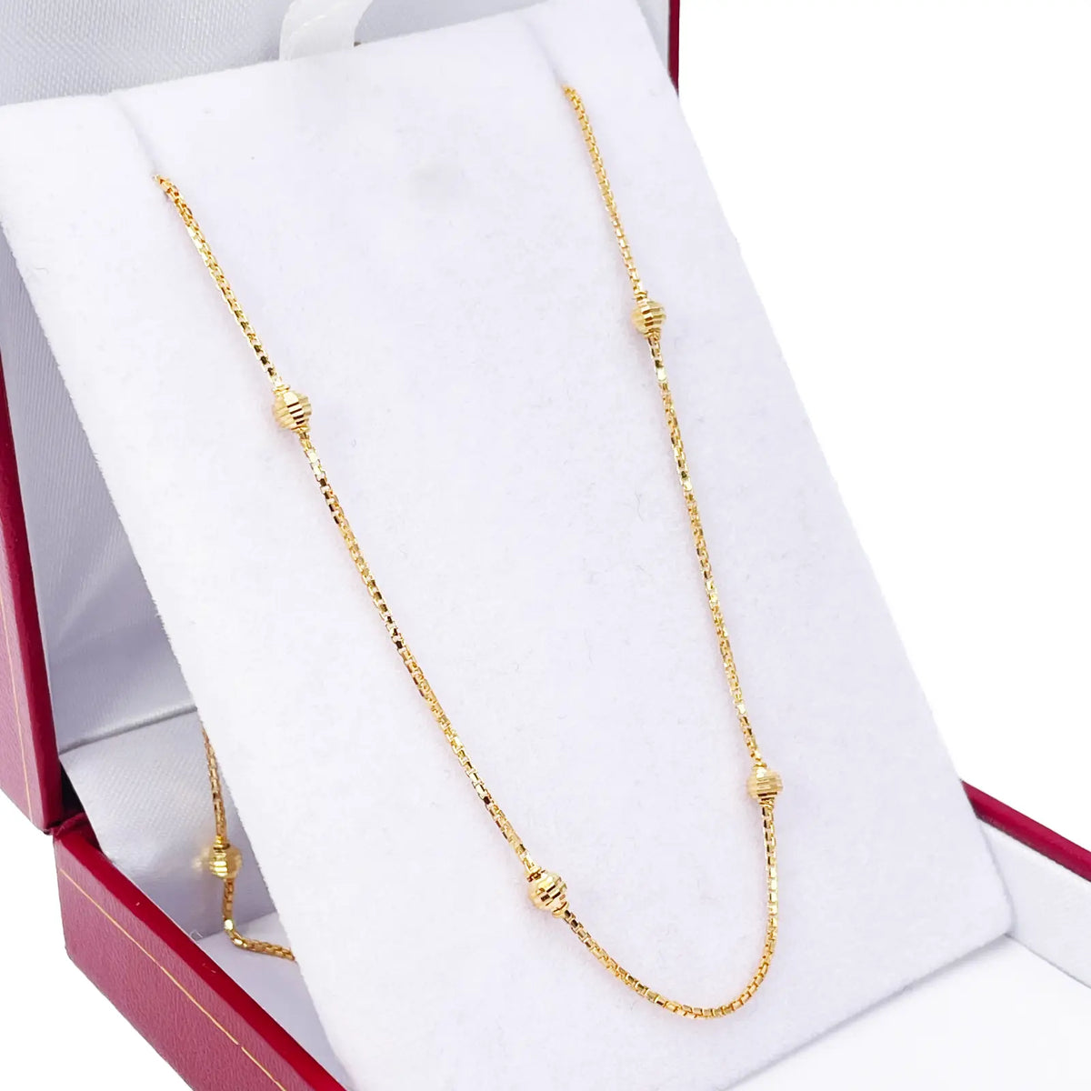 22ct Yellow Gold Shiny Diamond Cut Ball Eight Beaded Necklace Chain 18.5 Inches 