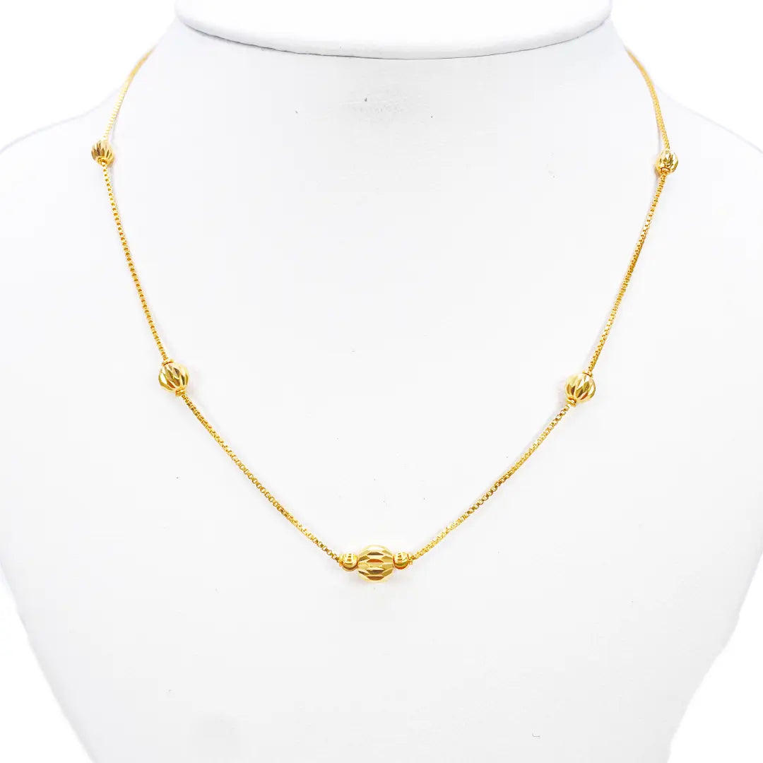 22ct Yellow Gold Shiny Diamond Cut Five Gold Ball Beaded Necklace 19 Inches 