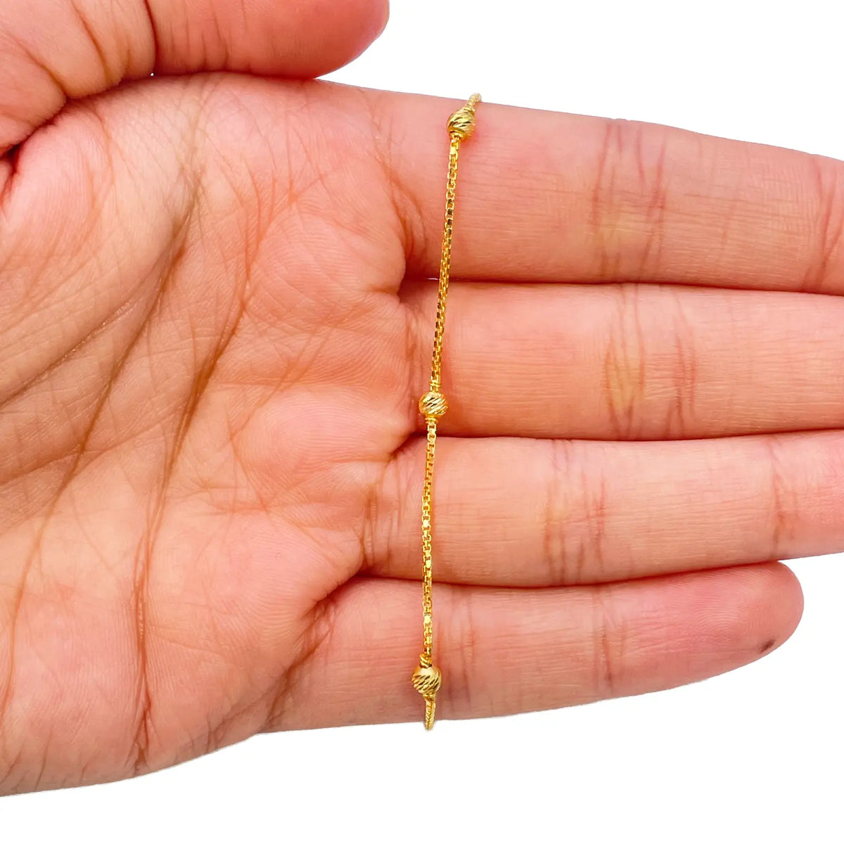 22ct Yellow Gold Six Beaded Diamond Cut Box Chain Bracelet 7 Inches 