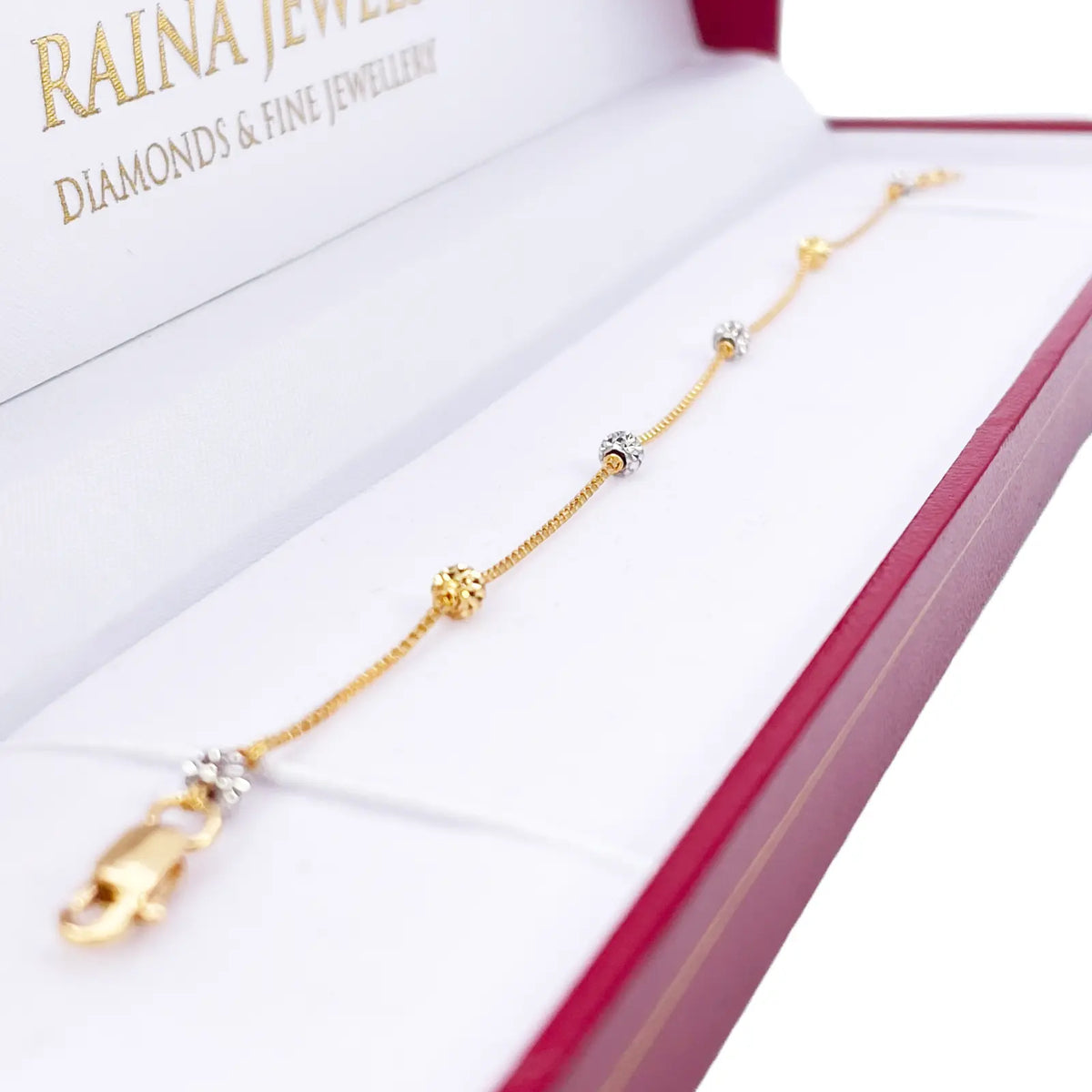 22ct Yellow Gold Six Beaded Two-Tone Diamond Cut Box Chain Bracelet 7 Inches 