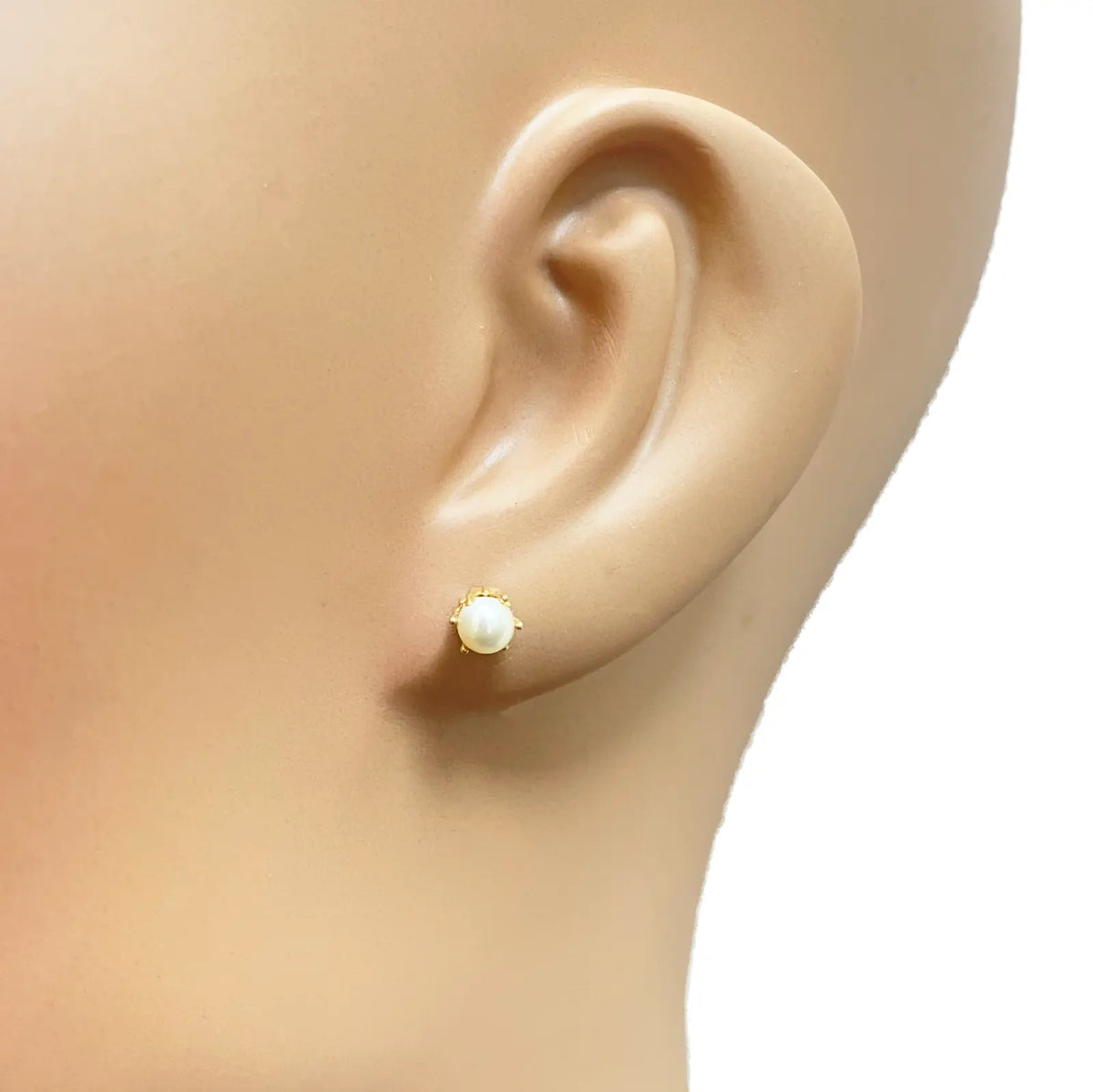 22ct Yellow Gold Six Claw Elegant Round Pearl Stud Earrings 4.5mm 