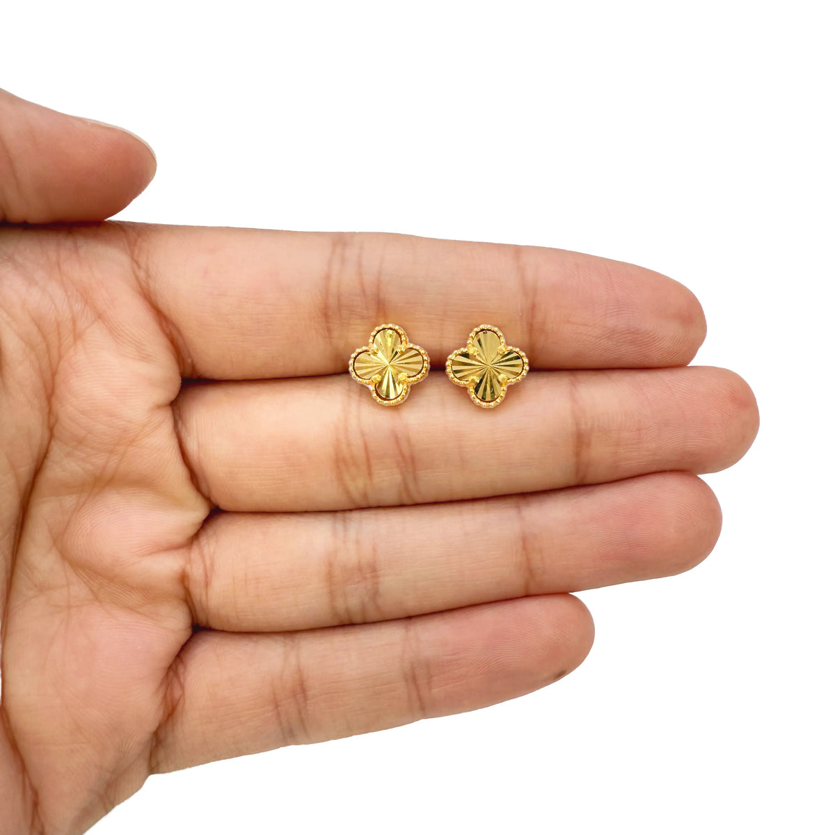 22ct Yellow Gold Small Diamond Cut Clover Stud Earrings 9mm Width 
