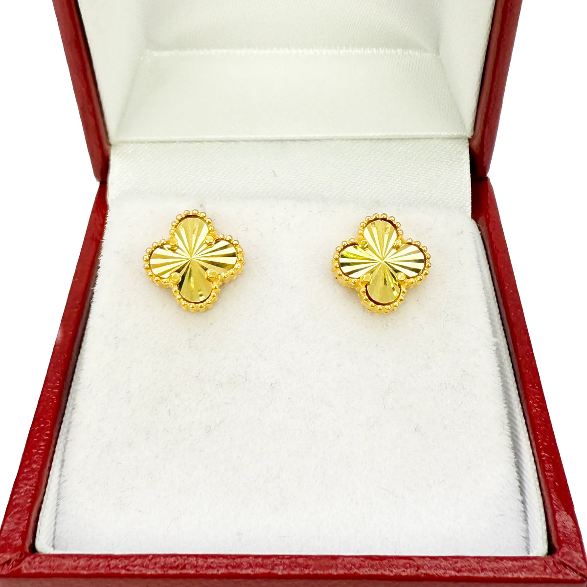 22ct Yellow Gold Small Diamond Cut Clover Stud Earrings 9mm Width 