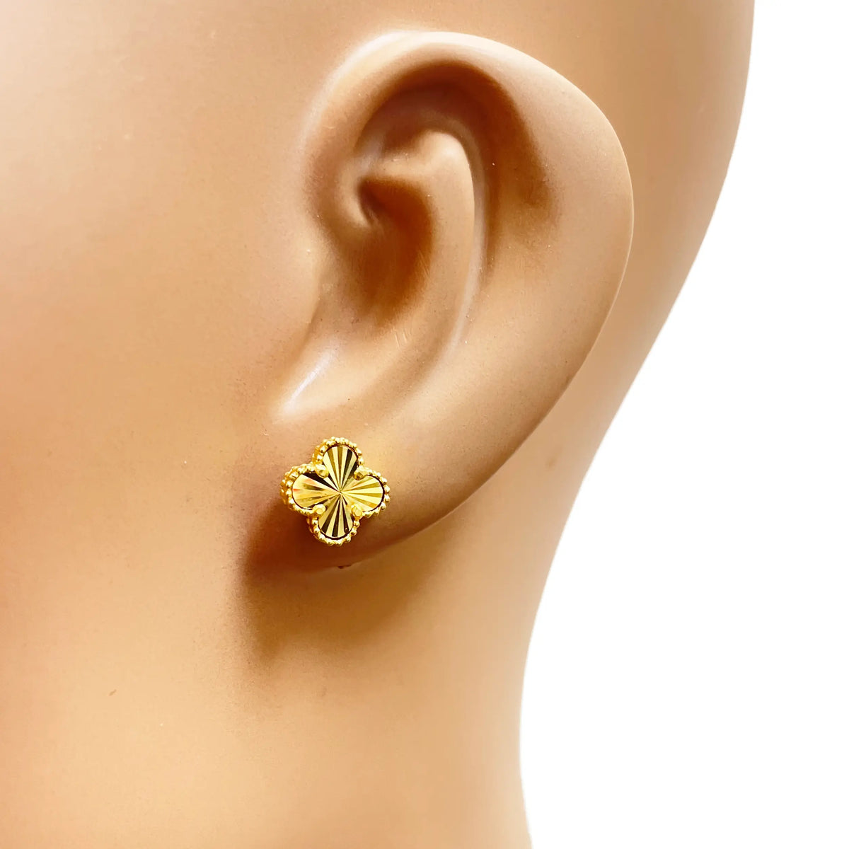 22ct Yellow Gold Small Diamond Cut Clover Stud Earrings 9mm Width 