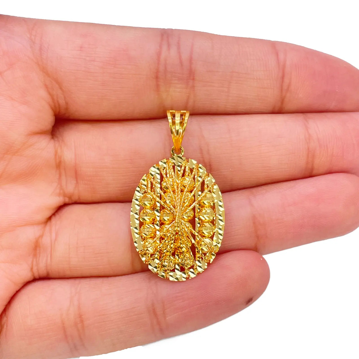 22ct Yellow Gold Sparkly Diamond Cut Mesh Beaded Oval Pendant 38mm Length 