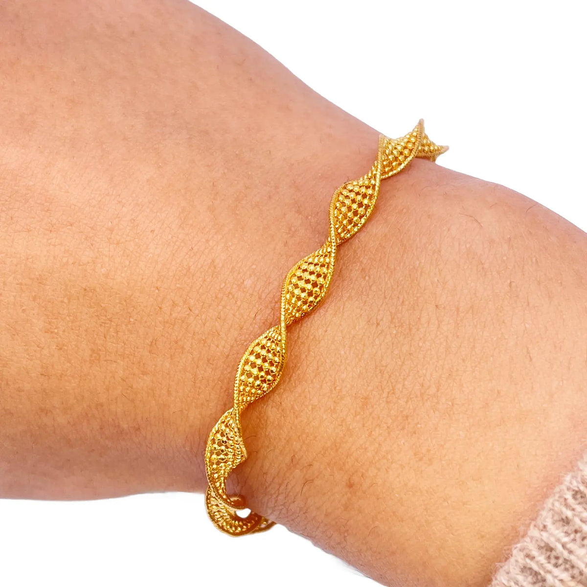 22ct Yellow Gold Twisted Mesh Bracelet 7 inches 5.2mm width 