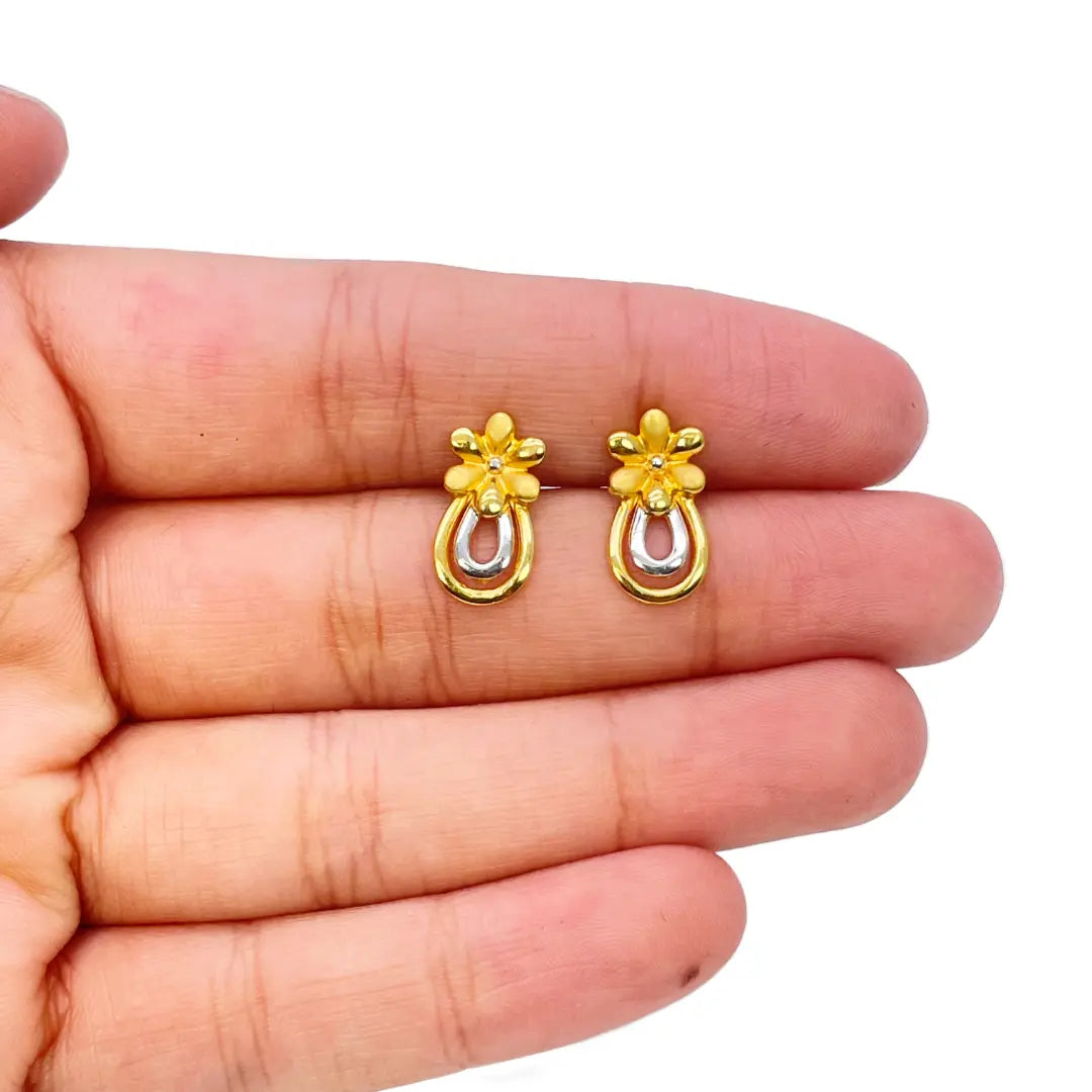 22ct Yellow Gold Two-Tone Flower & Pineapple Design Ladies Stud Earrings  Gold earring