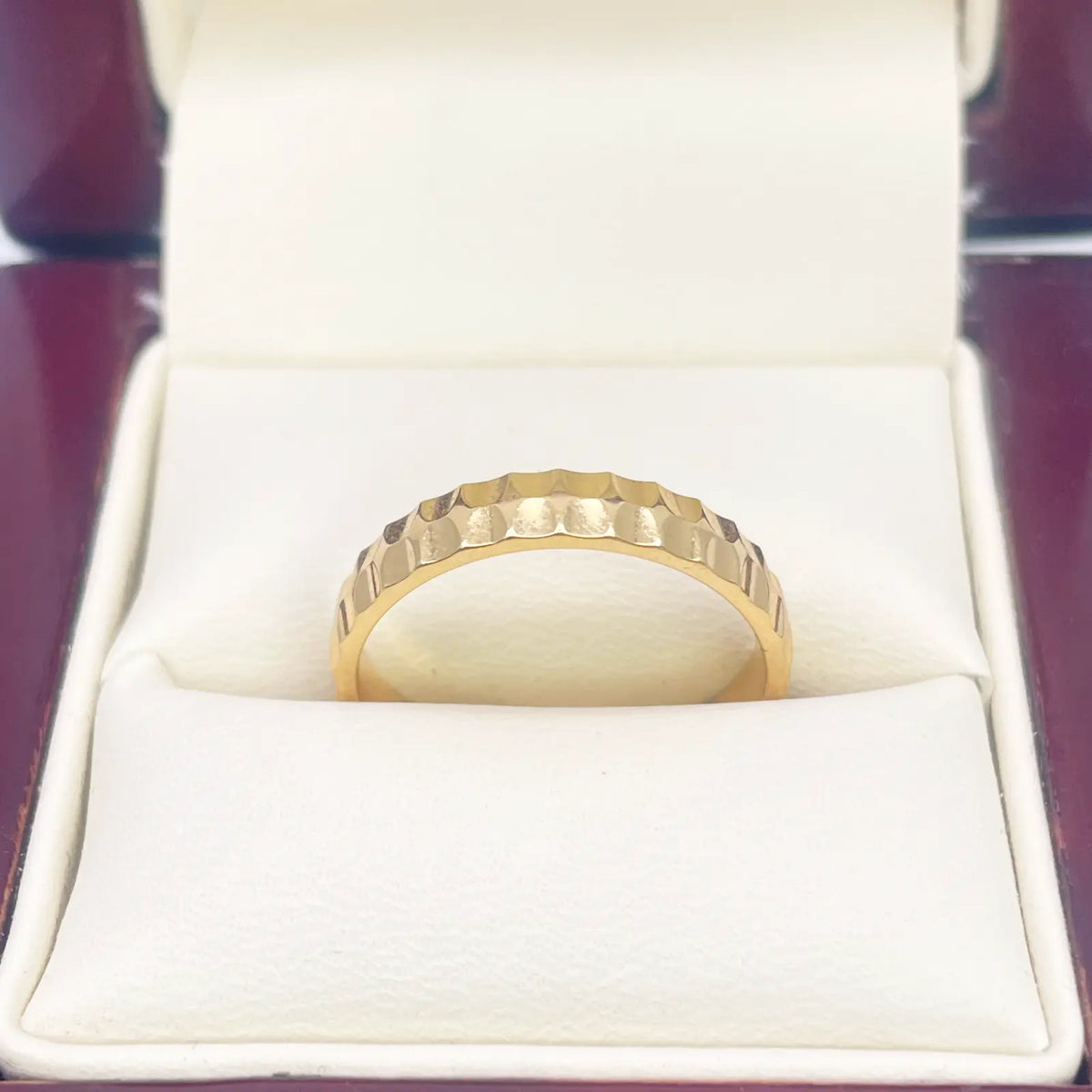 22ct Yellow Gold Unique Diamond Cut High Polished Women's Band 3.5mm  Diamond Bracelets