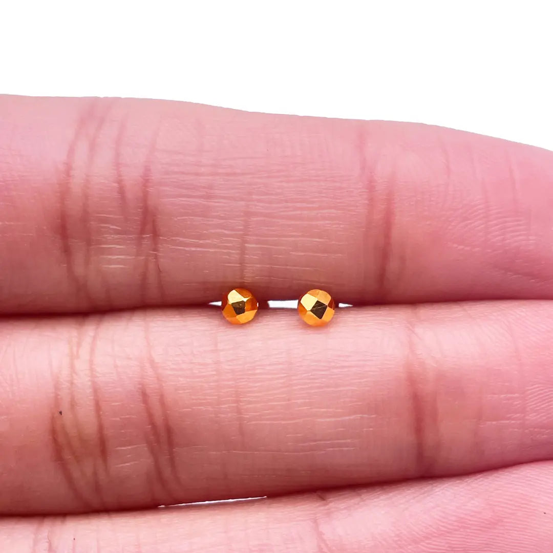 22ct Yellow Plain Gold Baby Stud earrings claw set Child Friendly 2.8 MM  Earrings