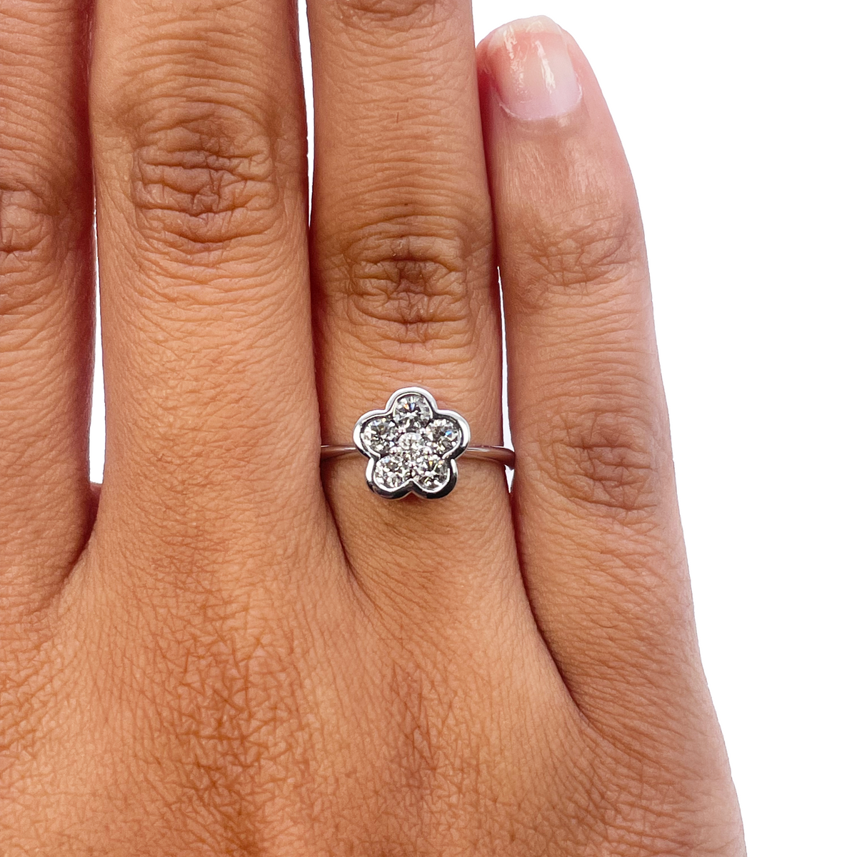 18ct White Gold Elegant Floral Diamond Ring 0.46ct
