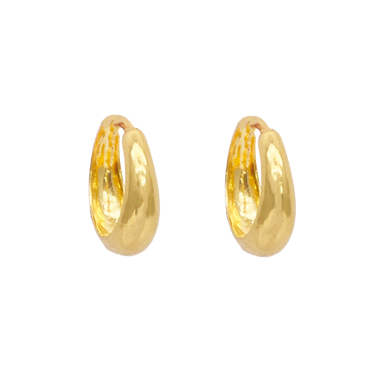 18 kt guldbelagt par af højpolerede kuppelformede hoop huggie øreringe 10,8 mm diameter