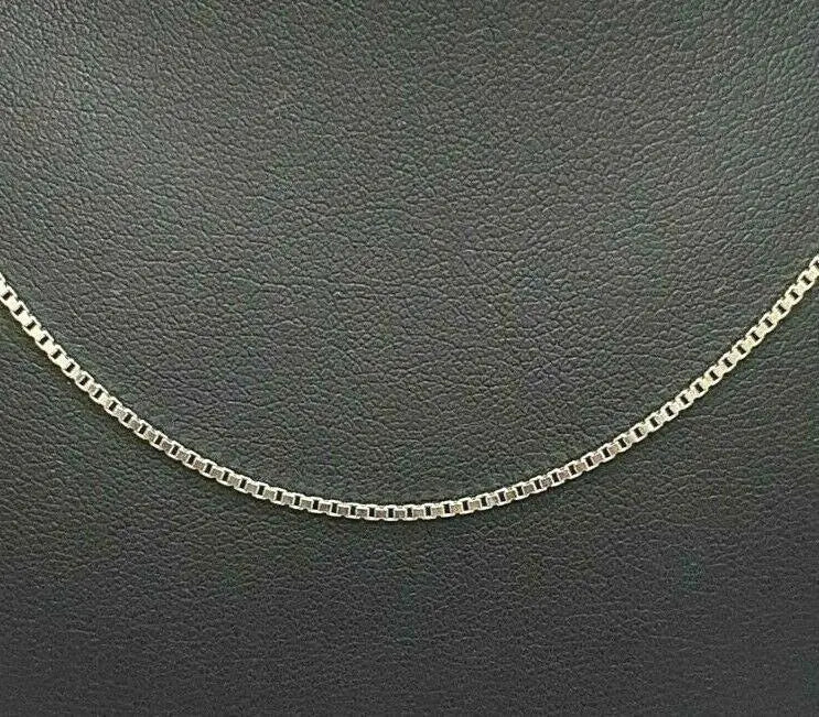 14ct White  Gold Box chain/necklace Italian made 18inches 