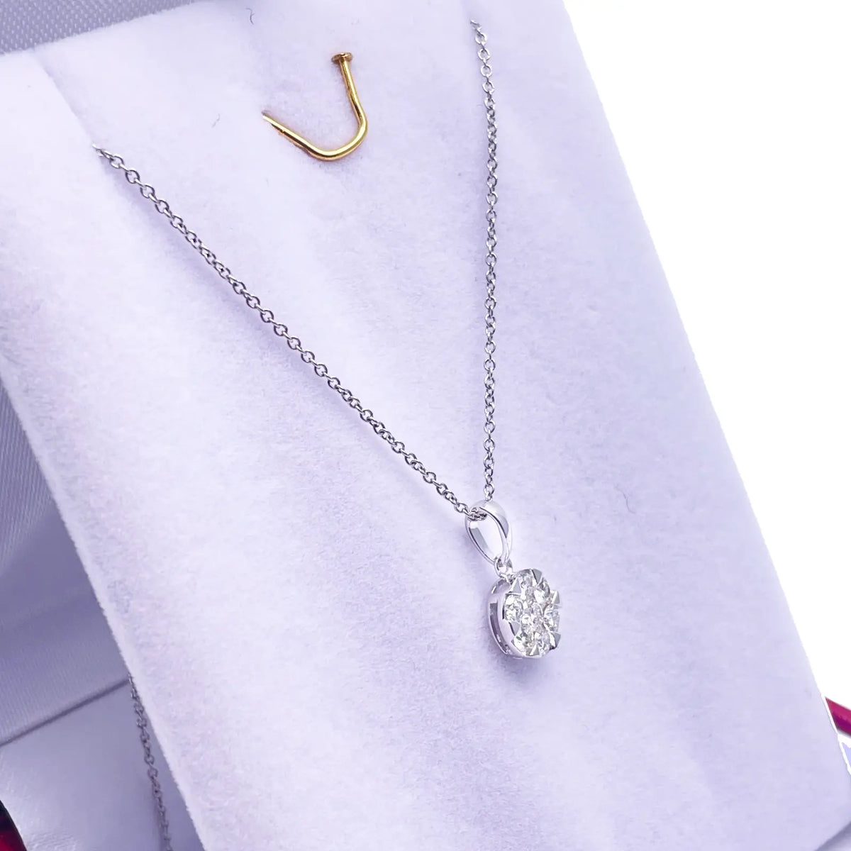 14ct White Gold Diamonds Round Pendant Necklace 0.40ct 