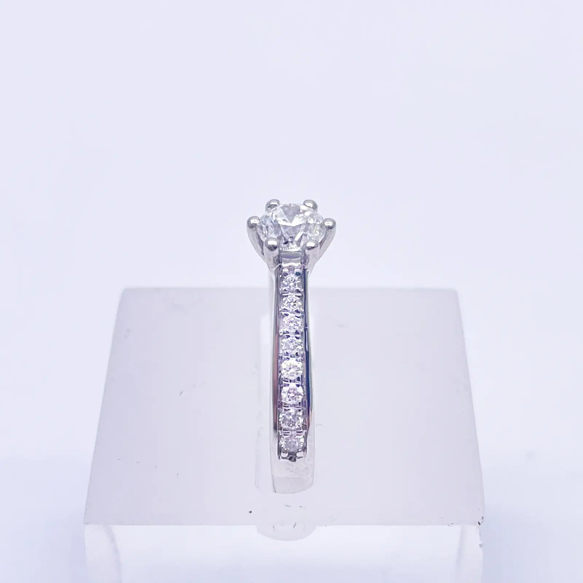 18ct White Gold 6-Claw Solitaire Natural Diamond  Engagement Ring 0.70ct 