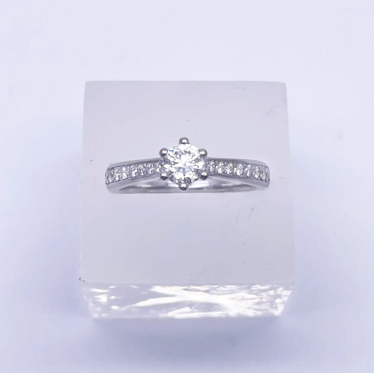 18ct White Gold 6-Claw Solitaire Natural Diamond  Engagement Ring 0.70ct 
