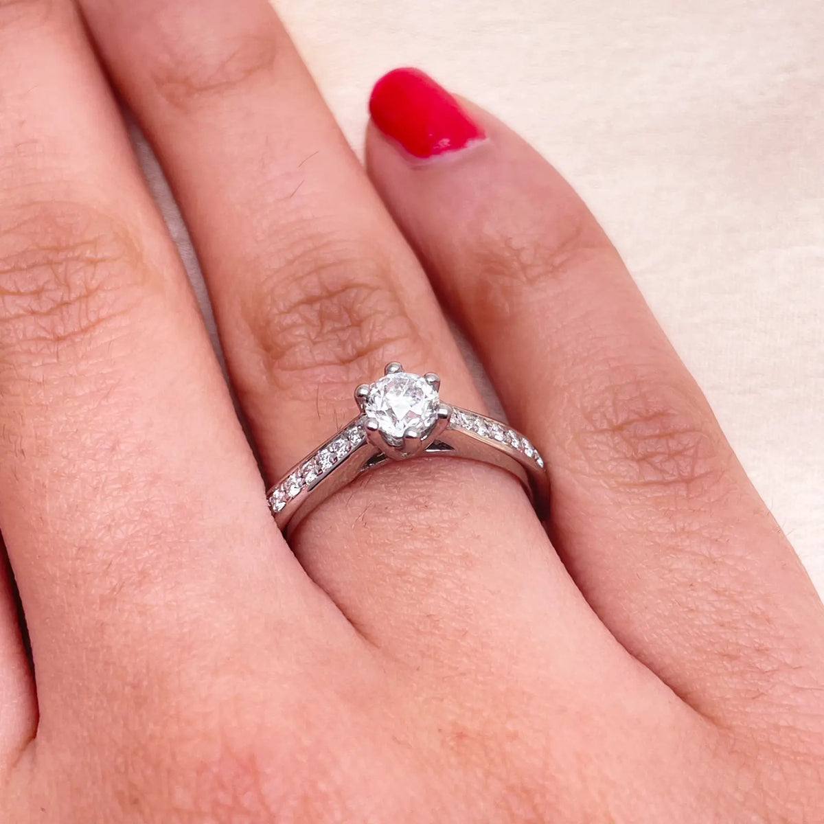 18ct White Gold 6-Claw Solitaire Natural Diamond  Engagement Ring 0.70ct 