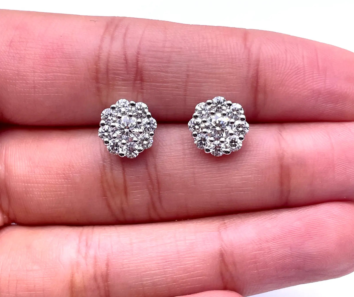 18ct White Gold 9 Stone Daisy Cluster Diamond Stud Earrings IGI Certified 1.40ct 