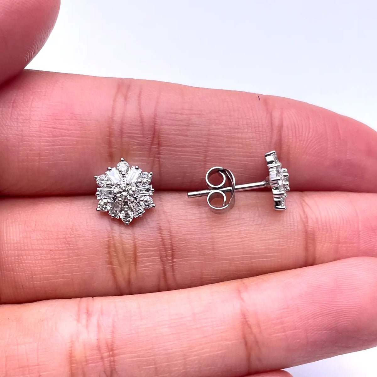 18ct White Gold Diamond Baguette Snowflake Cluster Stud Earring 9mm width,0.62ct 