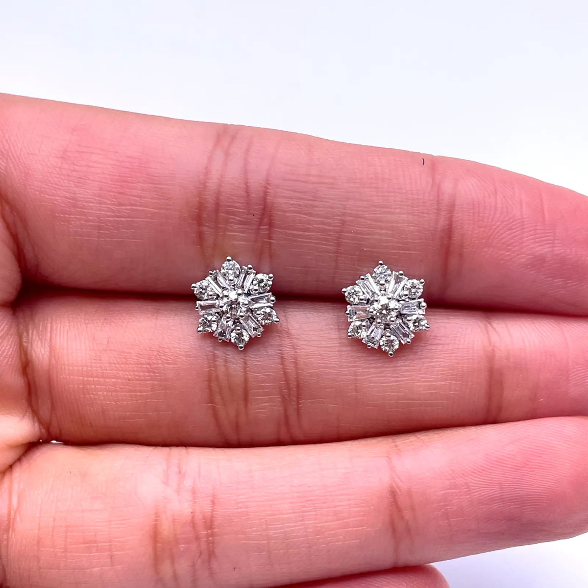 18ct White Gold Diamond Baguette Snowflake Cluster Stud Earring 9mm width,0.62ct 