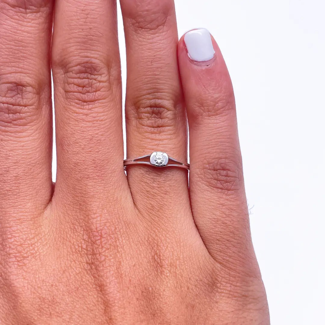 18ct White Gold Diamond Solitaire Ring 0.08ct  Diamond Ring