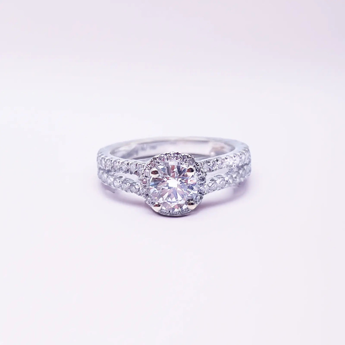 18ct White Gold Natural Round Diamond Halo Split Band Engagement Ring 1.20ct GIA  Diamond Ring