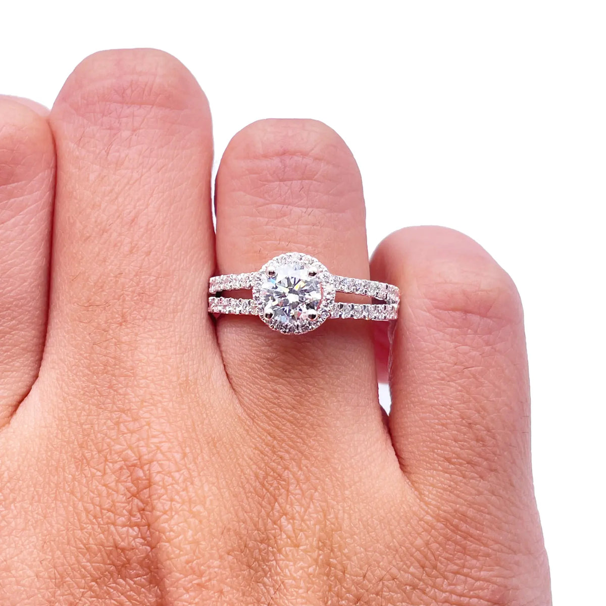 18ct White Gold Natural Round Diamond Halo Split Band Engagement Ring 1.20ct GIA  Diamond Ring