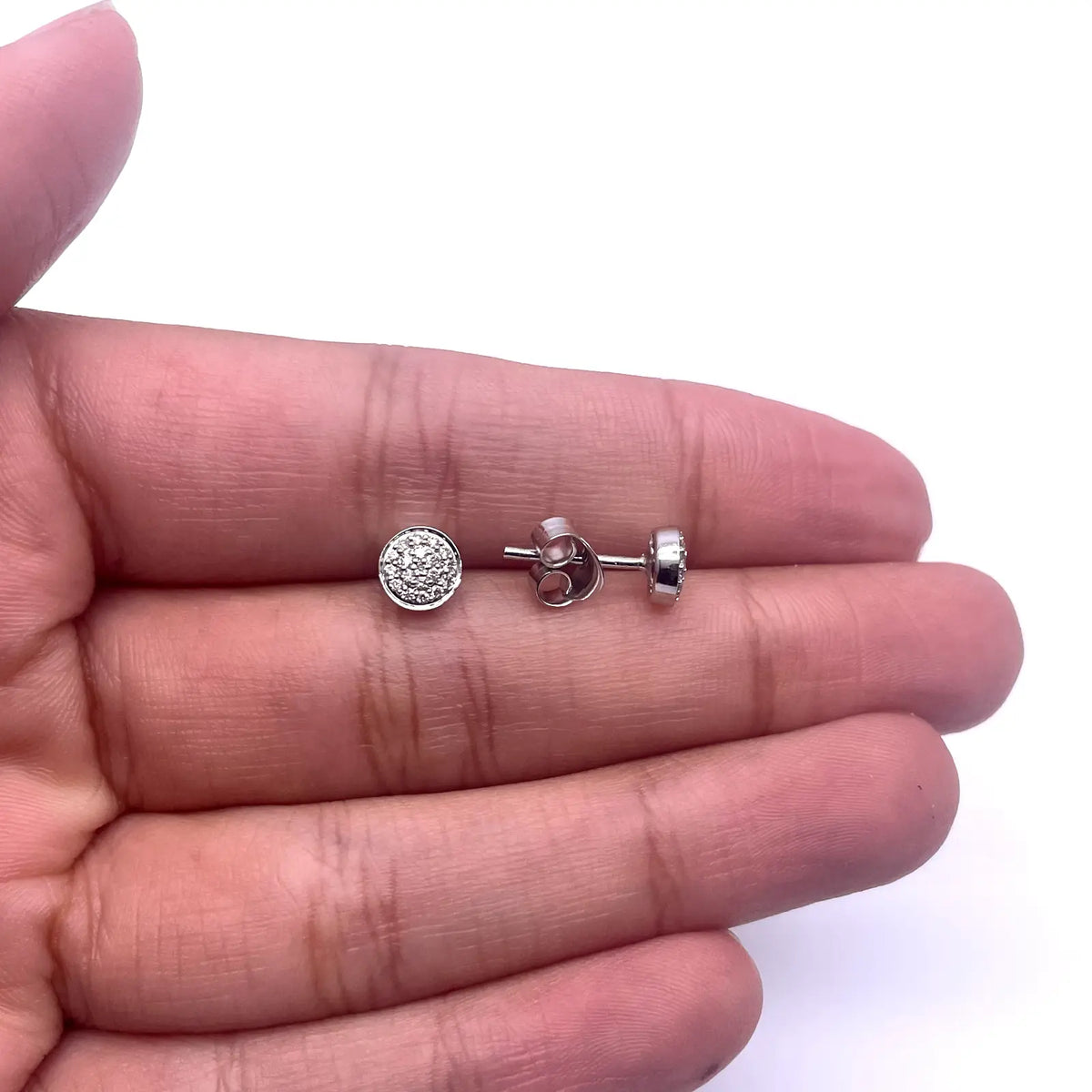 18ct White Gold Pave Round Diamonds Cluster Earrings 0.13 ct 