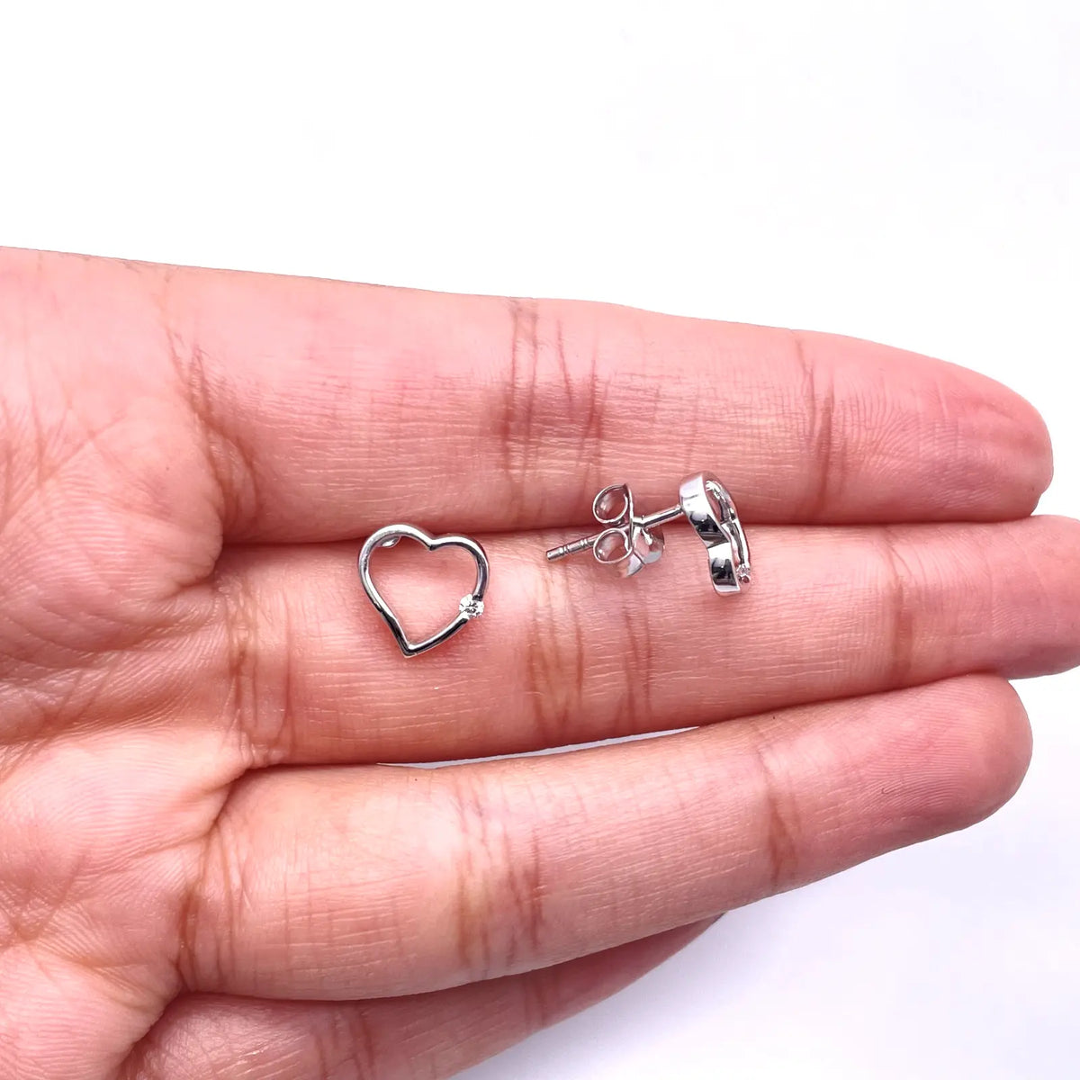 18ct White Gold Round Diamond Heart Stud Earrings 0.04ct 