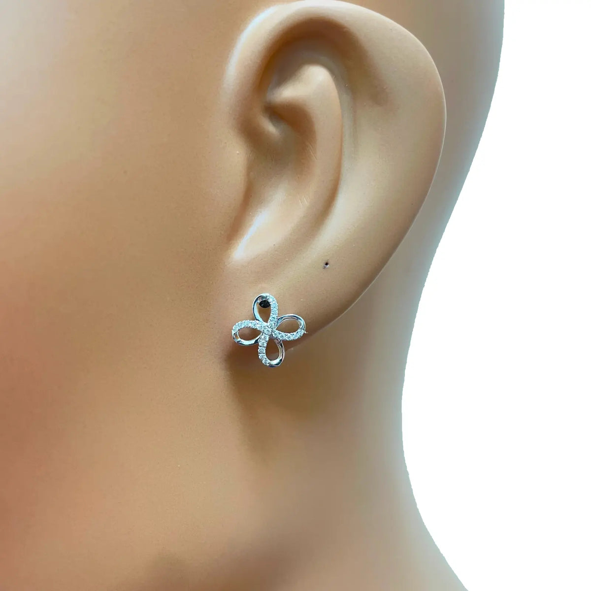 18ct White Gold Swirl Infinity Diamond Earrings & Matching Pendant 0.17ct 