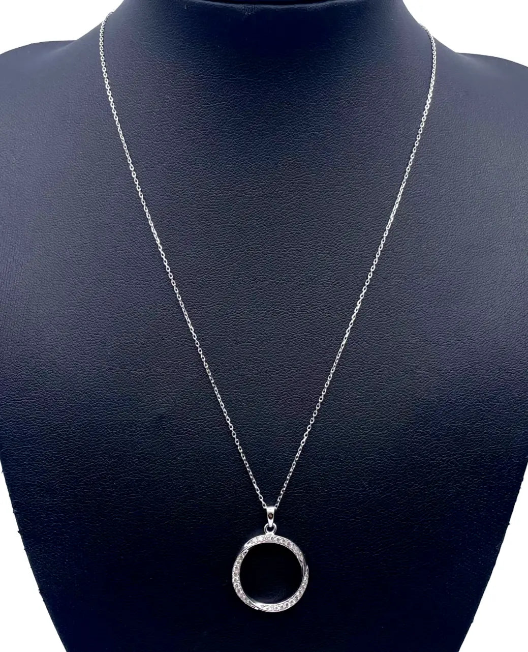 18ct White Gold Twisted Circle Diamond Pendant &Chain 16 