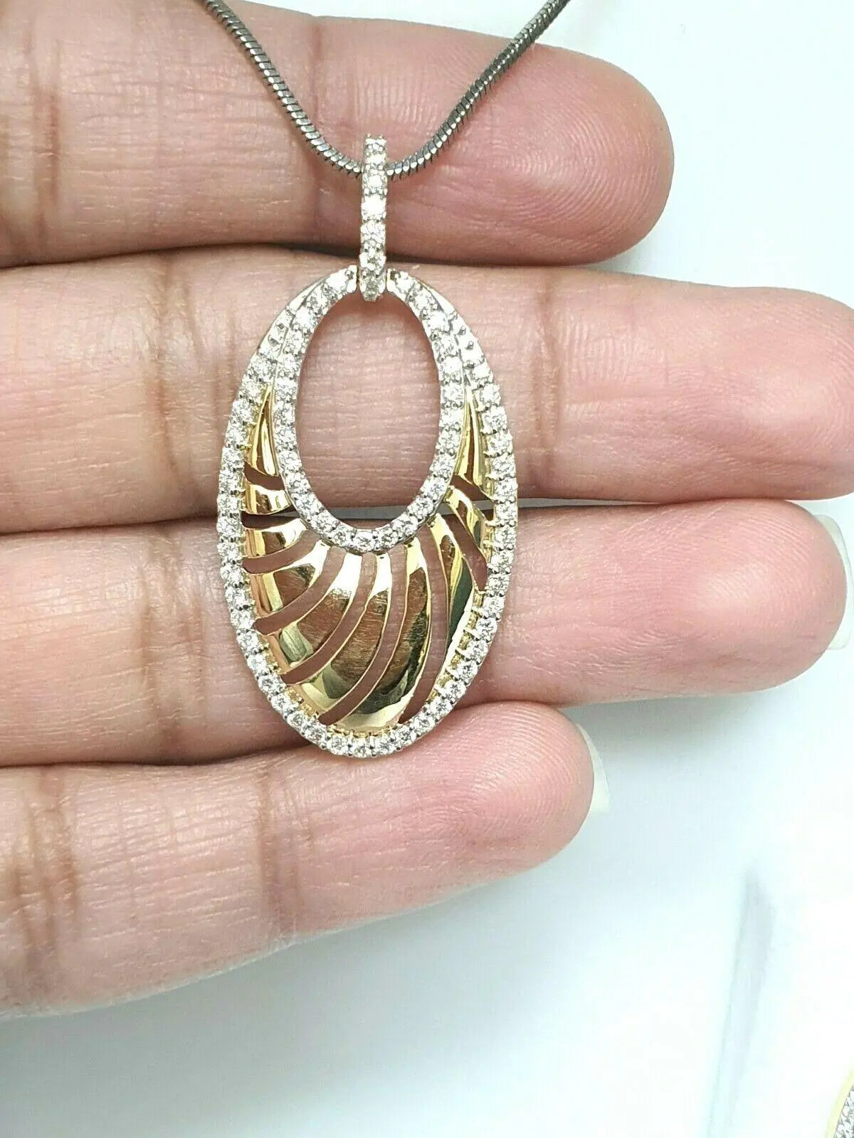 18ct Yellow Gold Diamond Necklace 1.55cts 