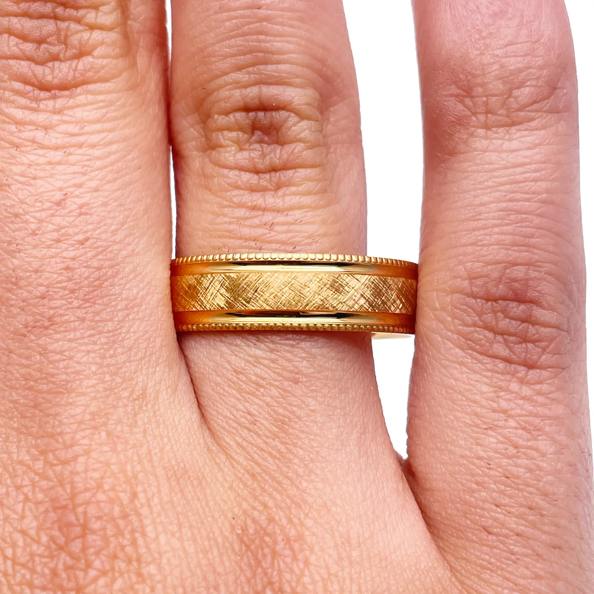 18ct Yellow Gold Mens Wedding 6mm Band Matt Middle and Grooves Milgrain Edges 
