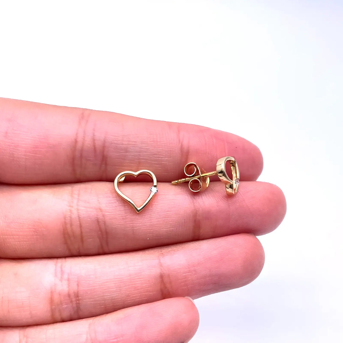 18ct Yellow Gold Round Diamond Heart Stud Earrings 0.04ct 