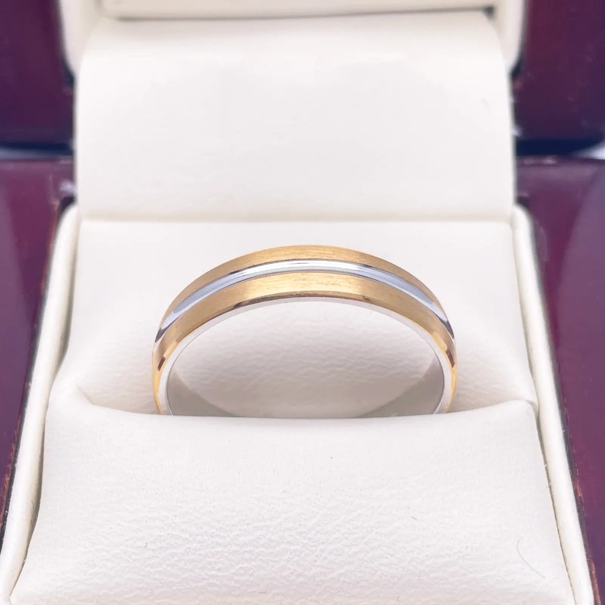 18ct Yellow/White Gold Bicolour Mens Wedding 5mm Band Middle Groove Bevelled 